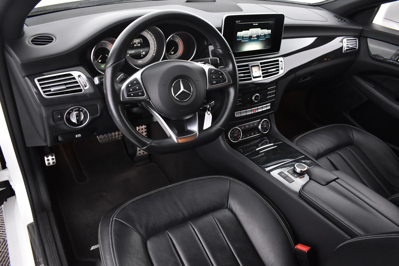 Car Image - mVR9odQt4c6ElLhBcWNBQ