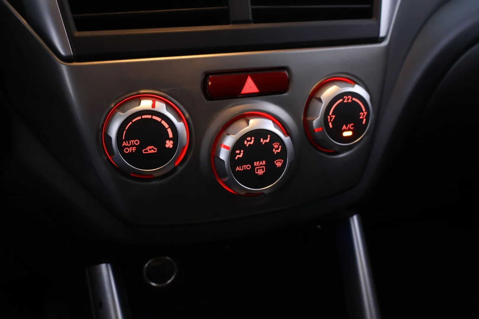 Car Image - 6w2LRCql21PKkiwvf27ZPI