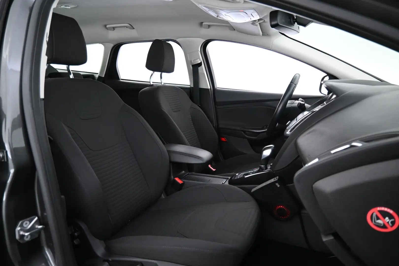Car Image - 22bCXAed9sLiw6ZuJRp9tP