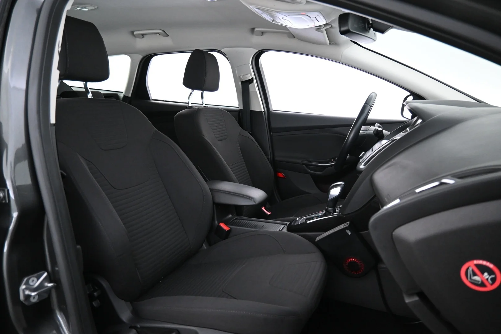 Car Image - 22bCXAed9sLiw6ZuJRp9tP