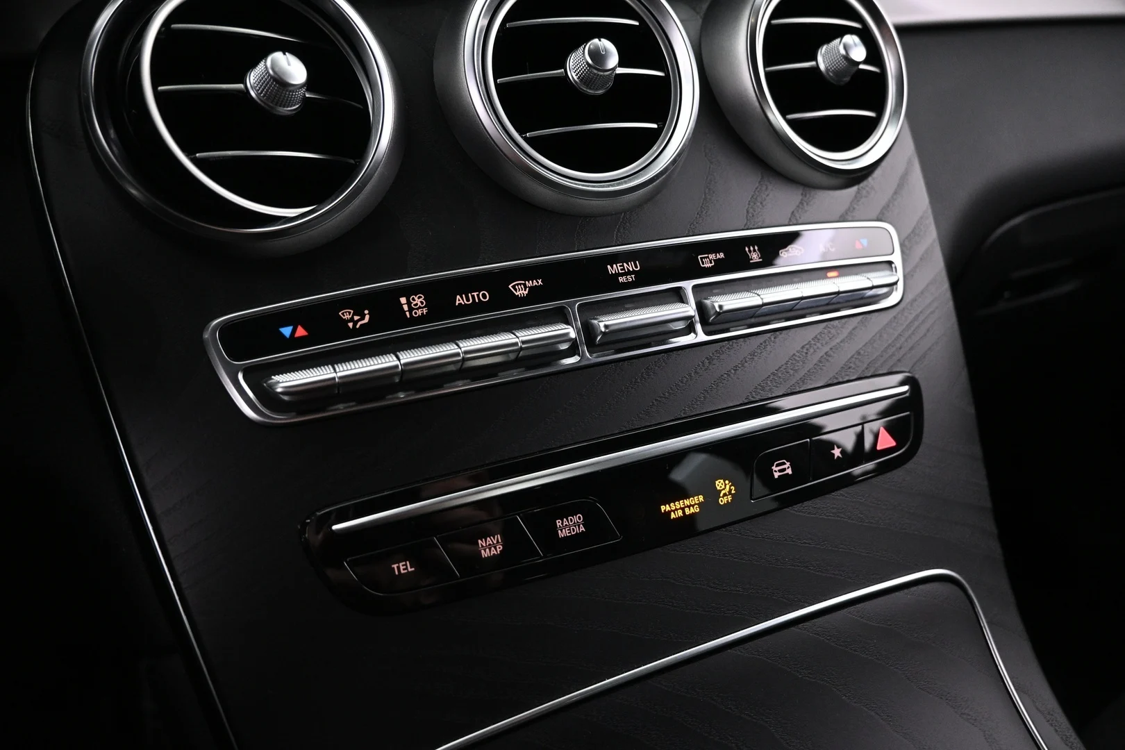 Car Image - I6WWHlFLIzLl0N44DReBl