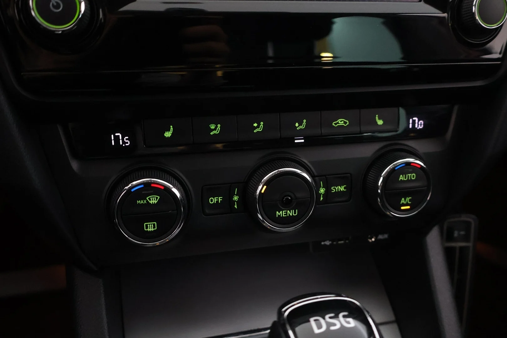 Car Image - f6SNOiyBoAk4qZKX2TGPc