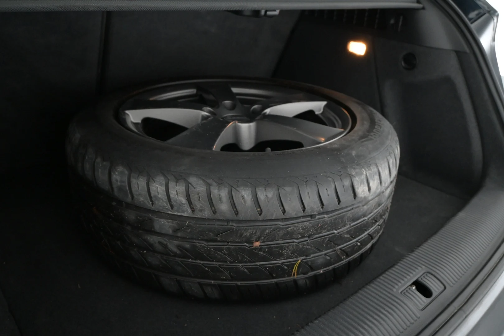 Car Image - 6QHPqfyRXGy0NG4tfPclbI