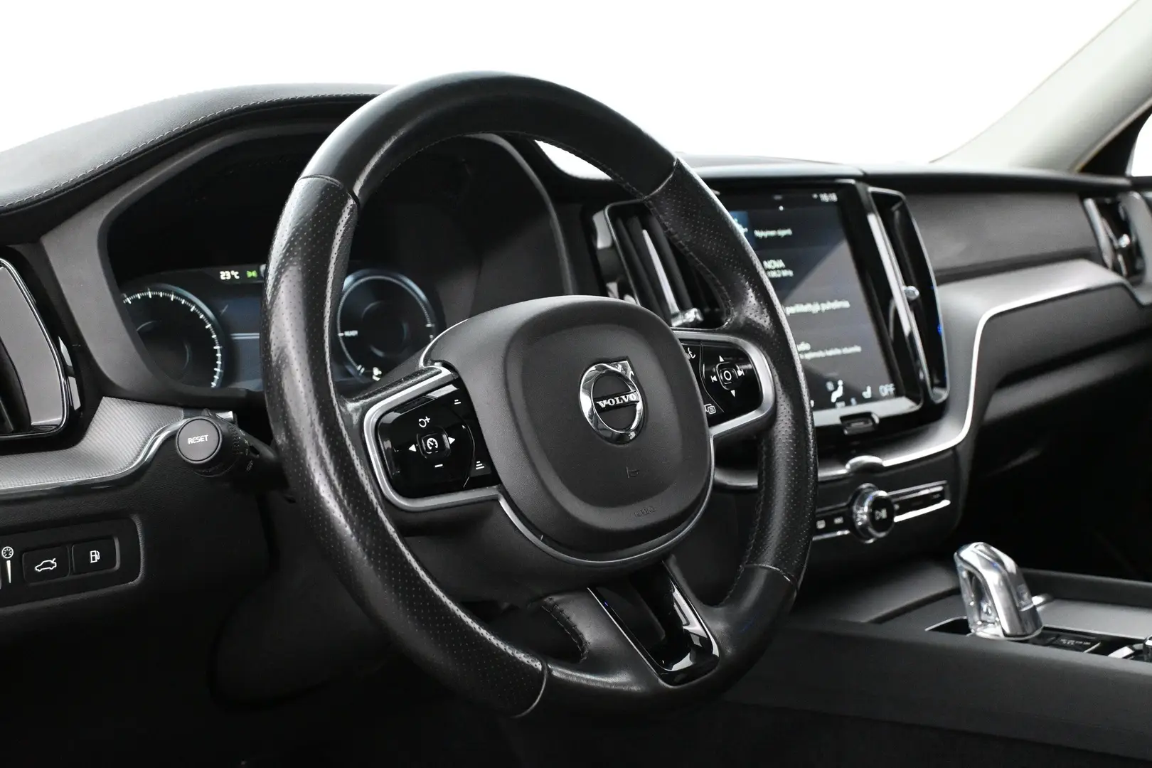Car Image - 49EhF0f5gg22xxBRqOzEHq