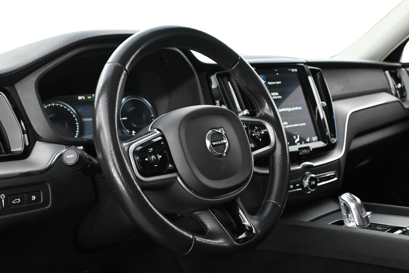 Car Image - 49EhF0f5gg22xxBRqOzEHq