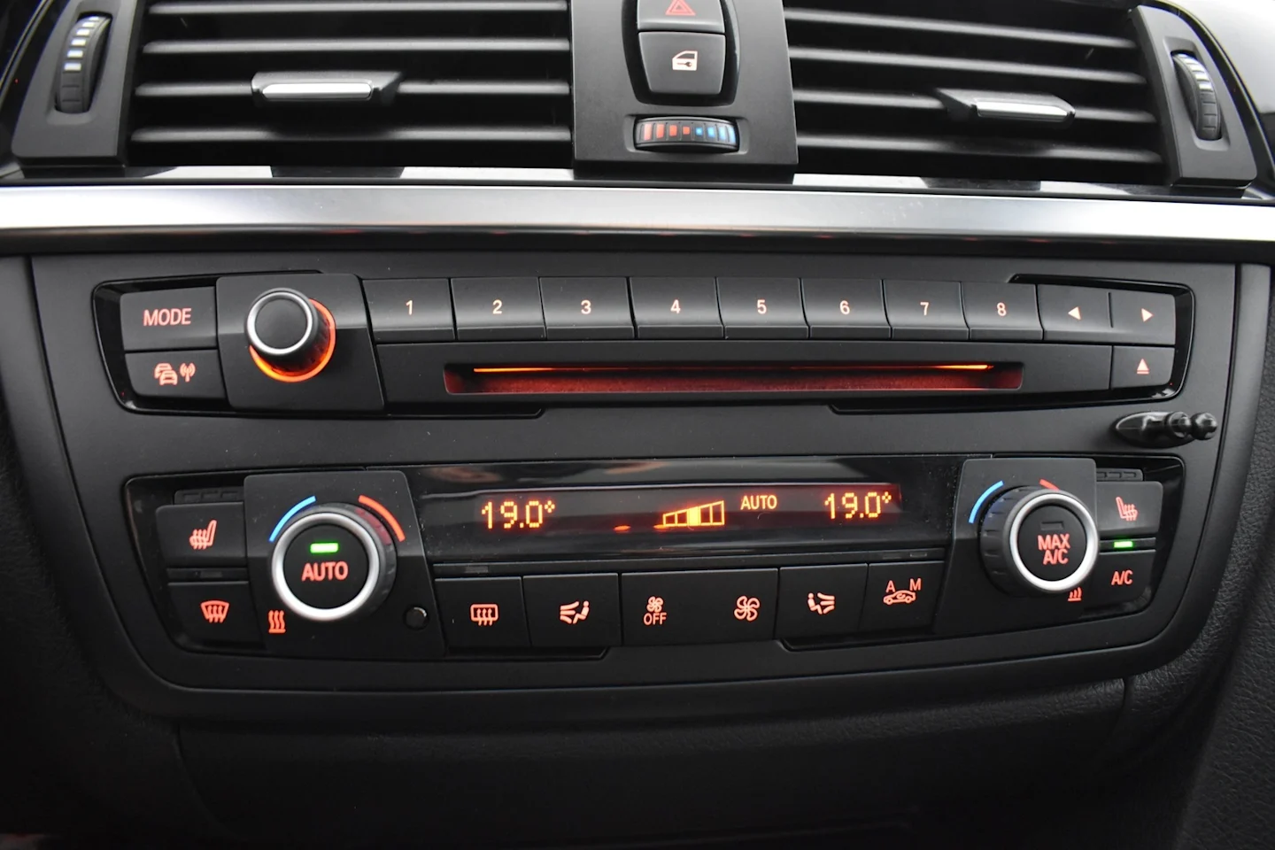 Car Image - 4SM11ISyVva2DsfwpDnnmH
