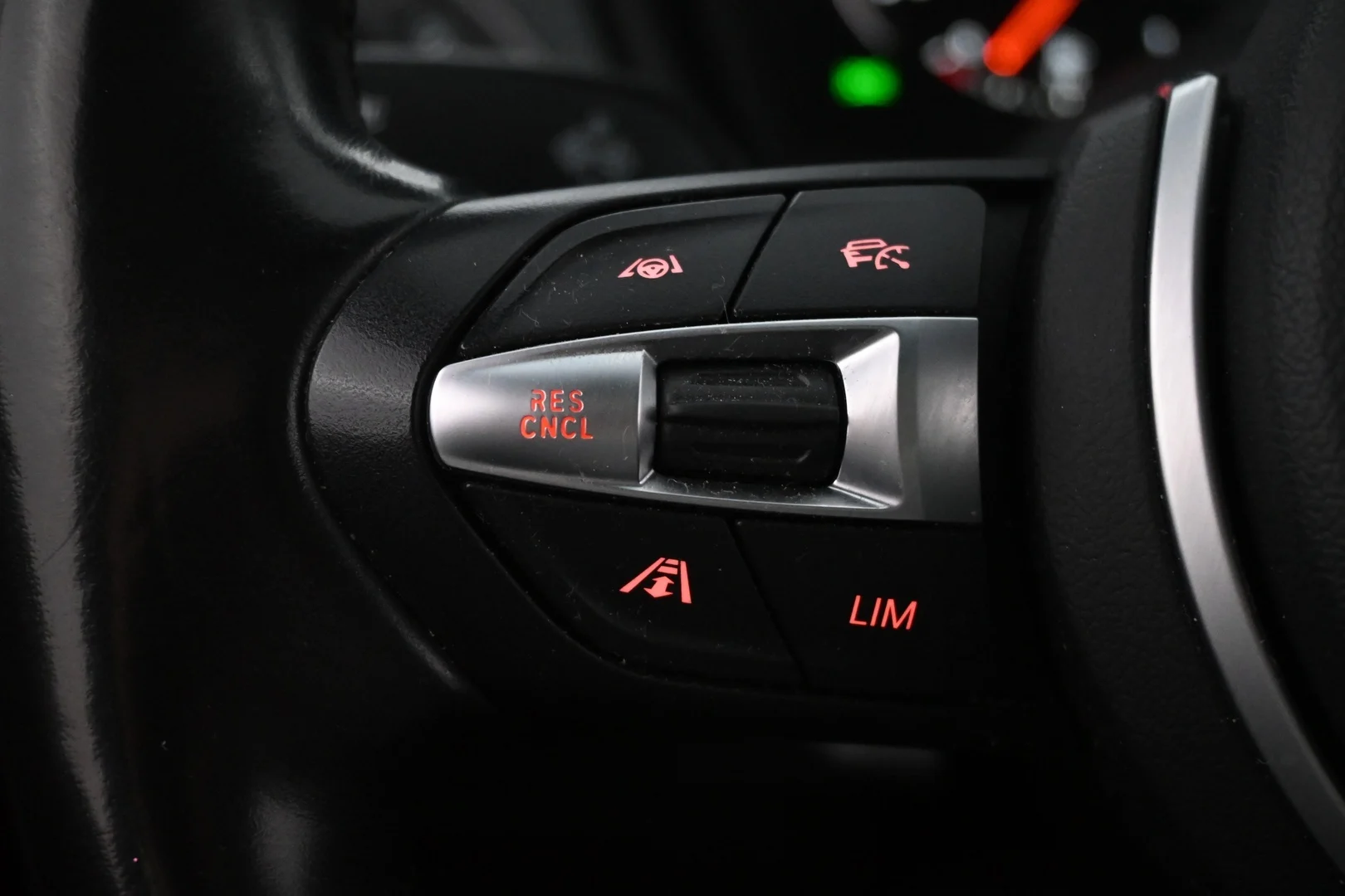 Car Image - 6Kcknw8F3VYQSA9KDDWU1Q
