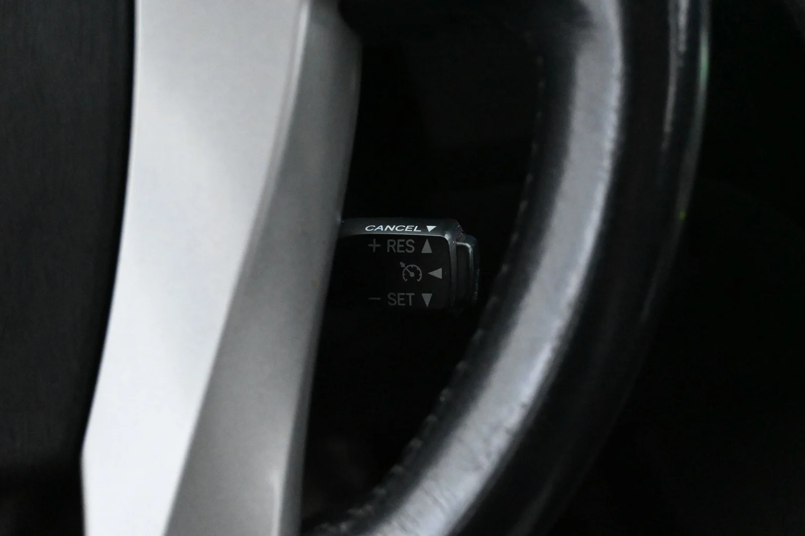 Car Image - 4P29le0nPDPRrOo1UHDXJM