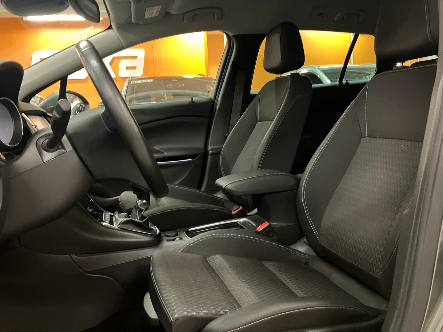 Car Image - sB80cDQeYJhwoE8wmyQOa