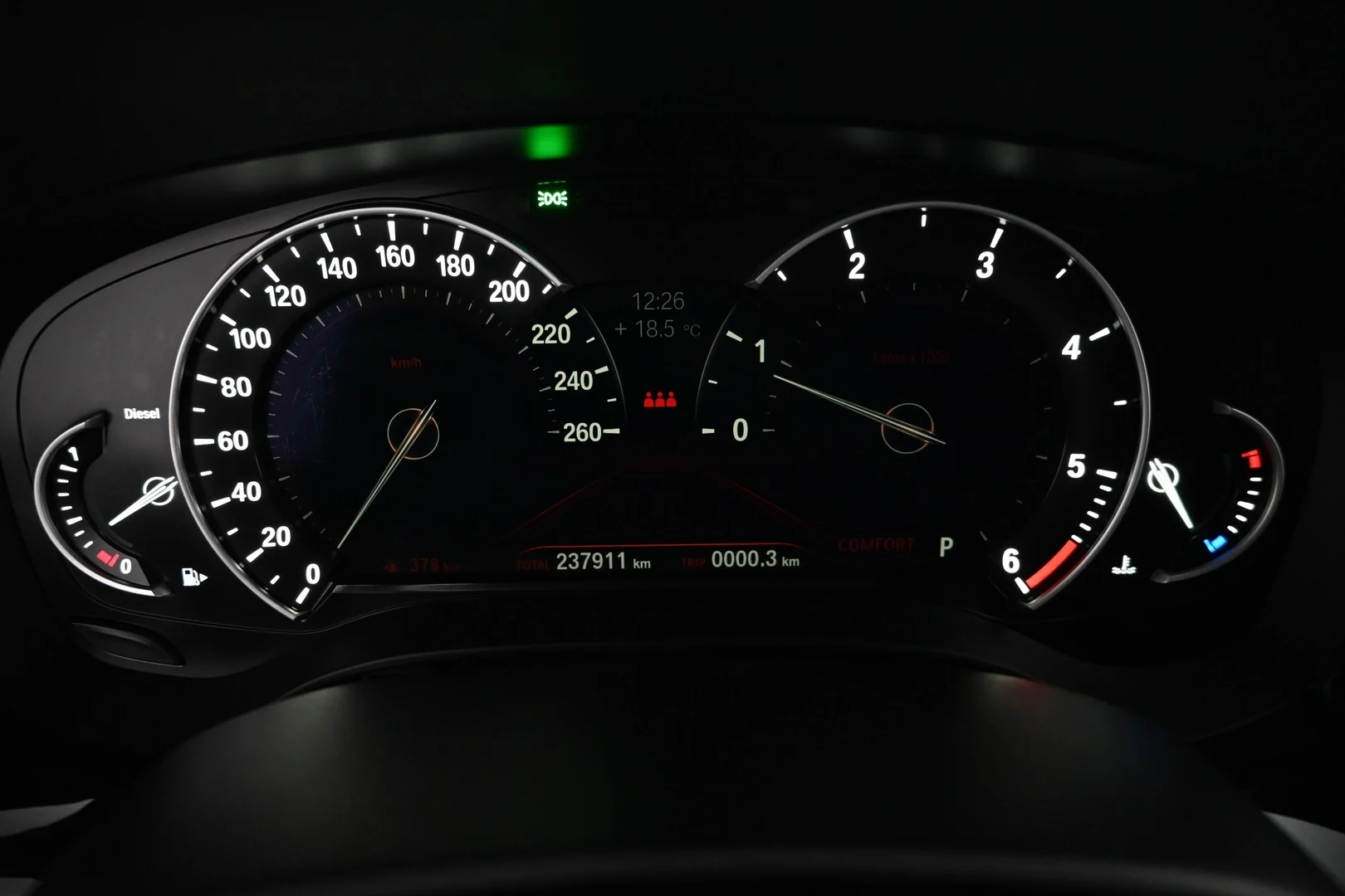 Car Image - 4N8UIuTFQiMgfUQWyE8DDJ