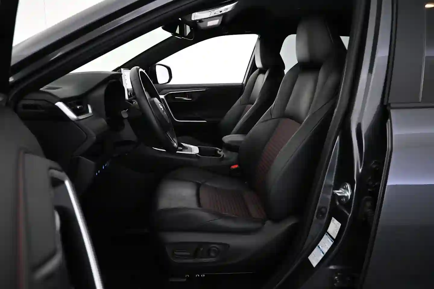 Car Image - 1aH4ihkZvkXC8HPcsHGXjK