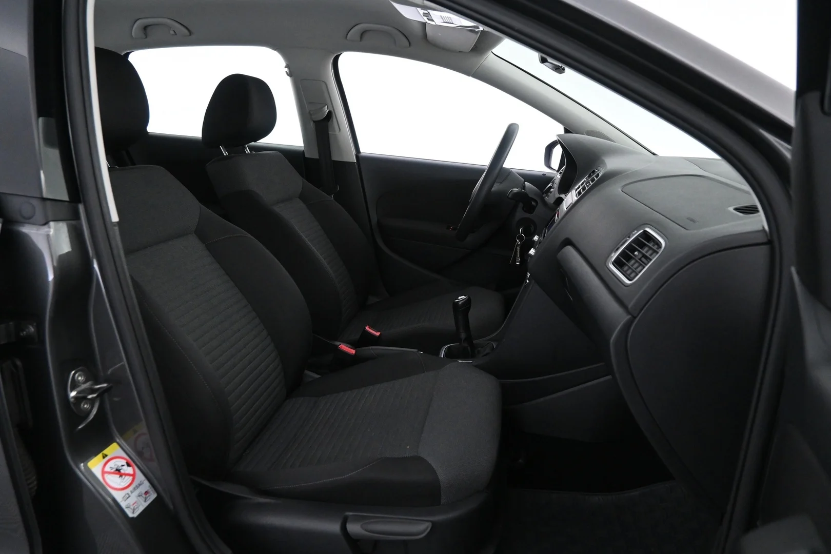 Car Image - 1D481kFivQr593LsVUV30i