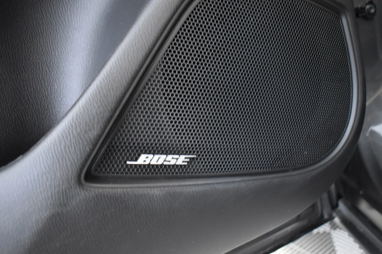 Car Image - 7CT8sakfx6wQki5Lsbk1hq