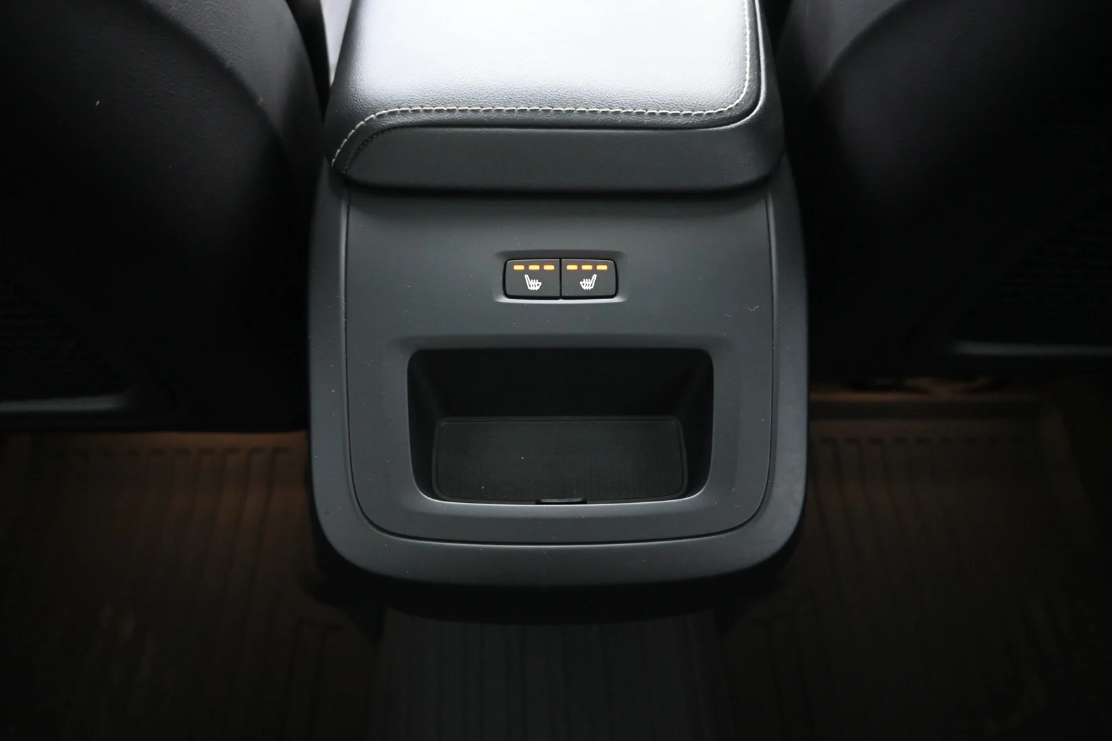 Car Image - 6kx7aPcYCgQHnkWFmrDK0E