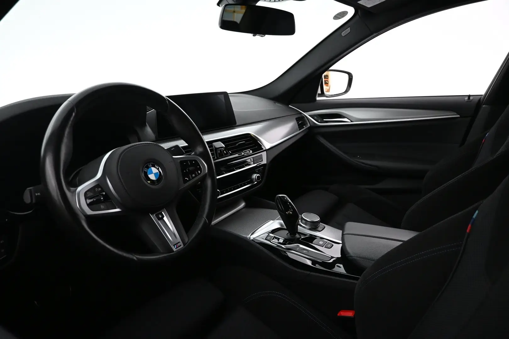 Car Image - fOGEC1PPaGsTqIo5r3OB4