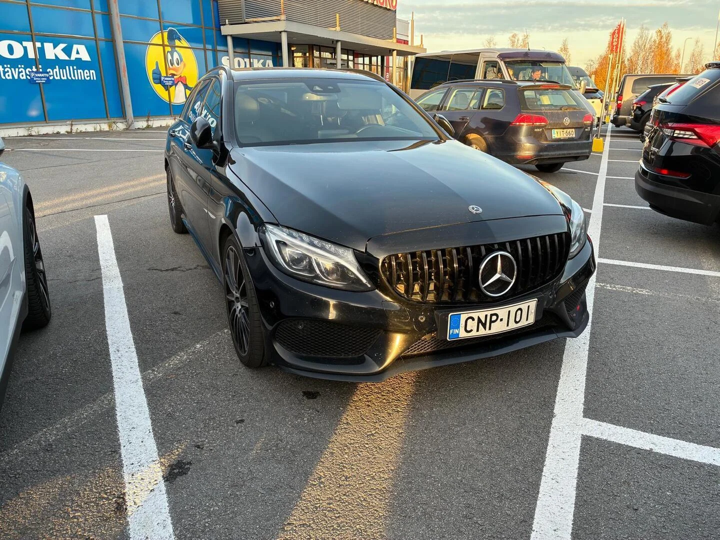 Car Image - 9zxpK179wkDeeE6Bxmxrf