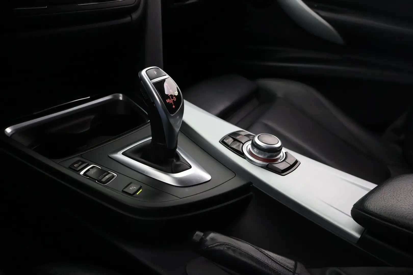 Car Image - 49xx7WQn4jc5EJMa48KAih