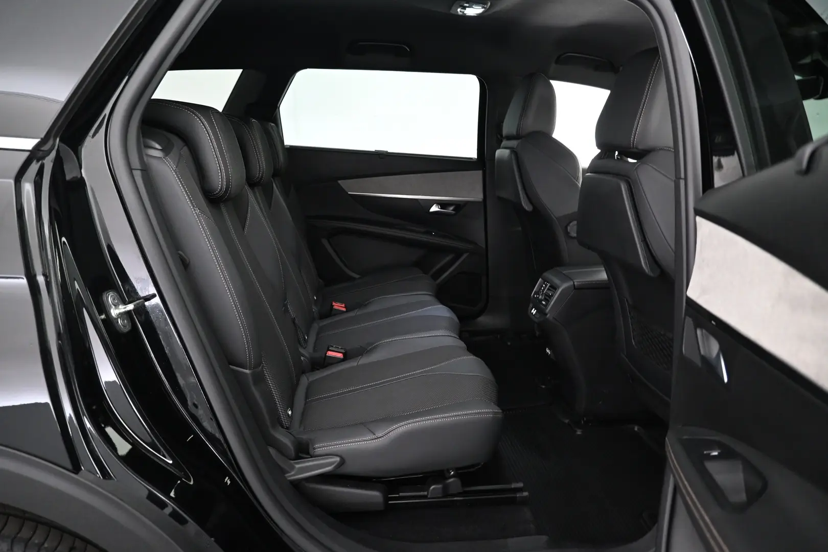 Car Image - 3alMsnsVSqLSC8hkuScJBY