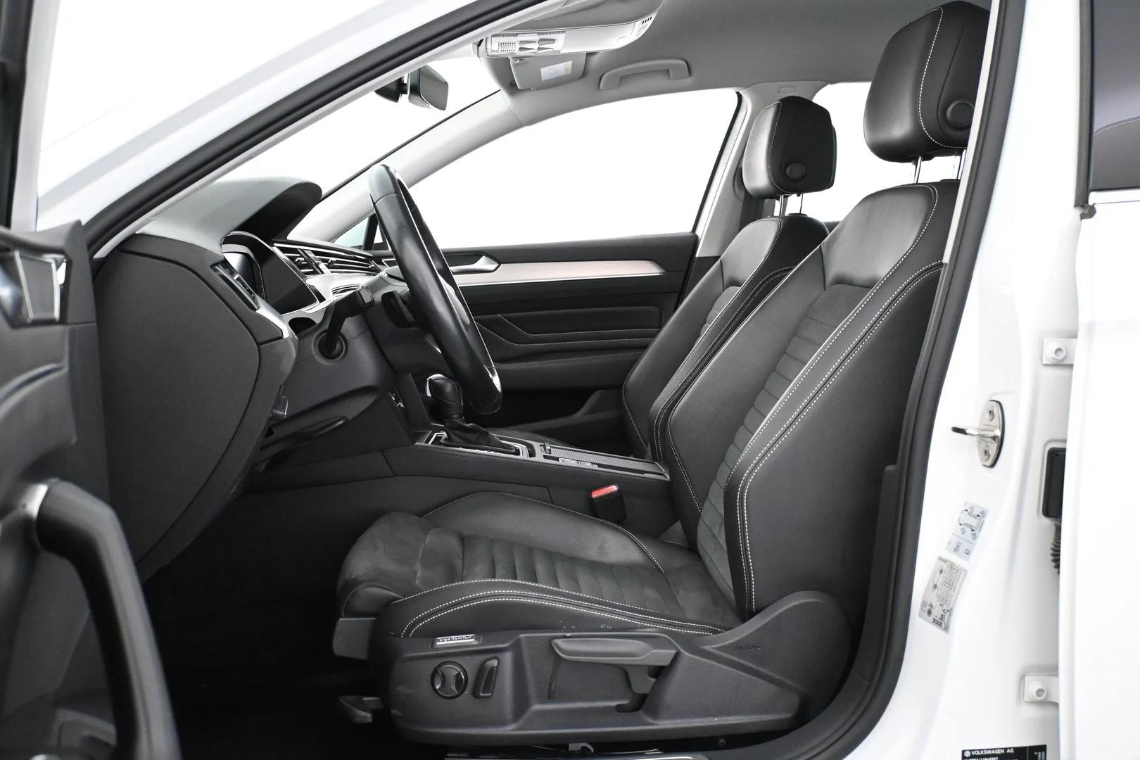 Car Image - 4nJReJsxscAOXsydfrxFJx