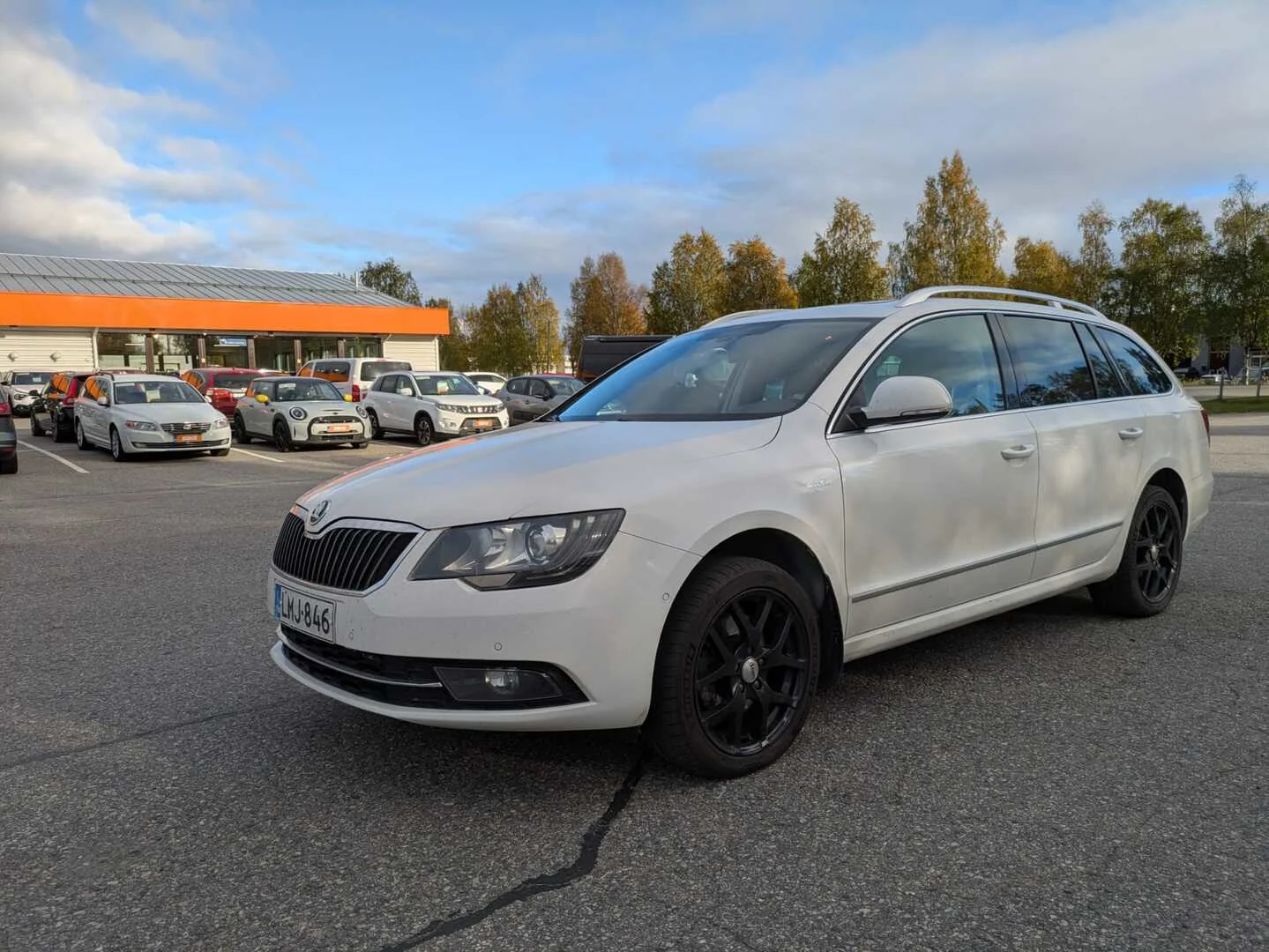 Car Image - 365WyoN4JwXkCKXYop6EzW