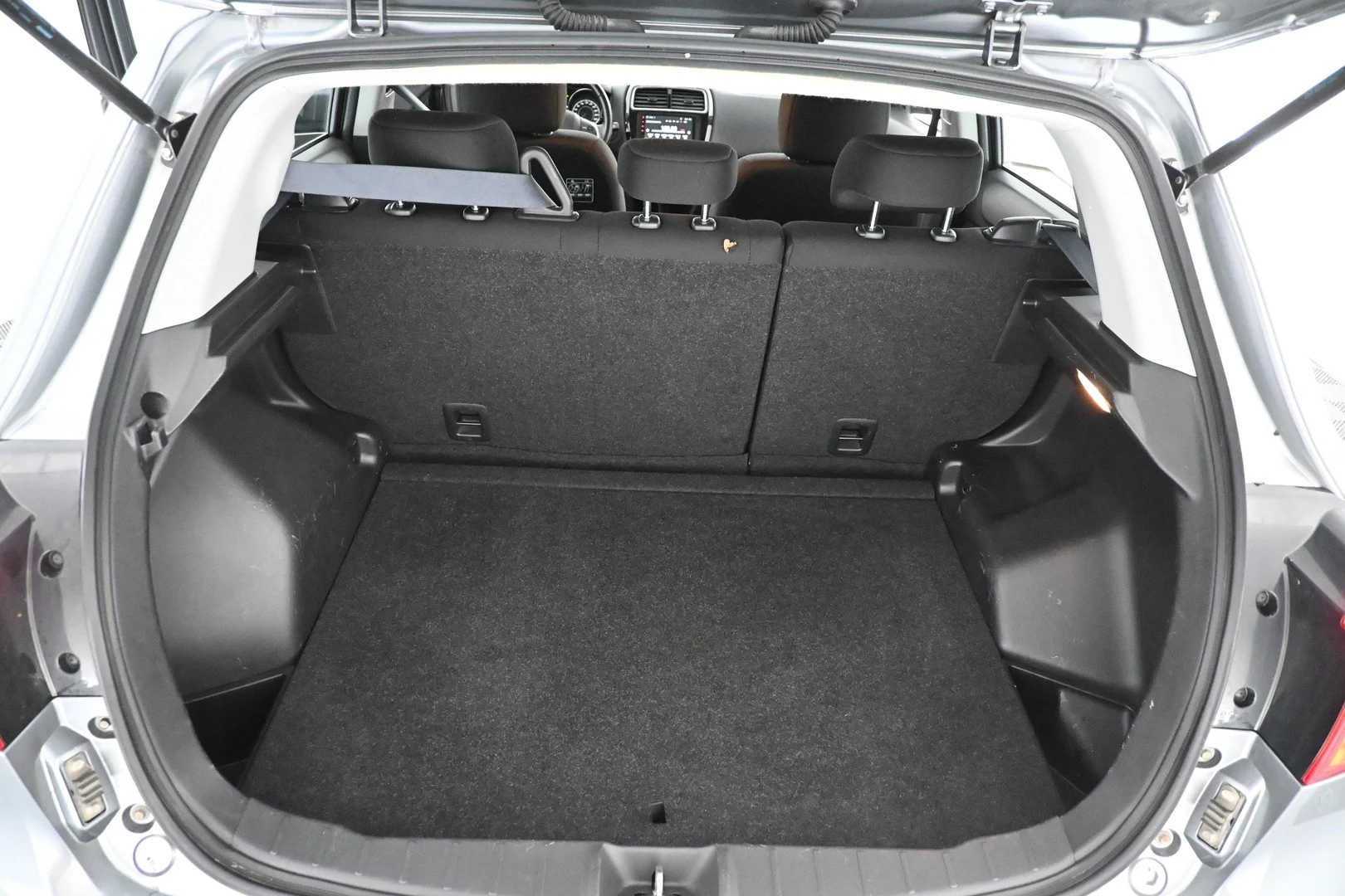 Car Image - 6h7Wh0r0cCjmZvNVO853W8