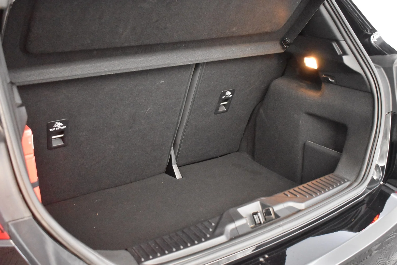 Car Image - 2HlfQZX8KvKhwKJtju3MEG