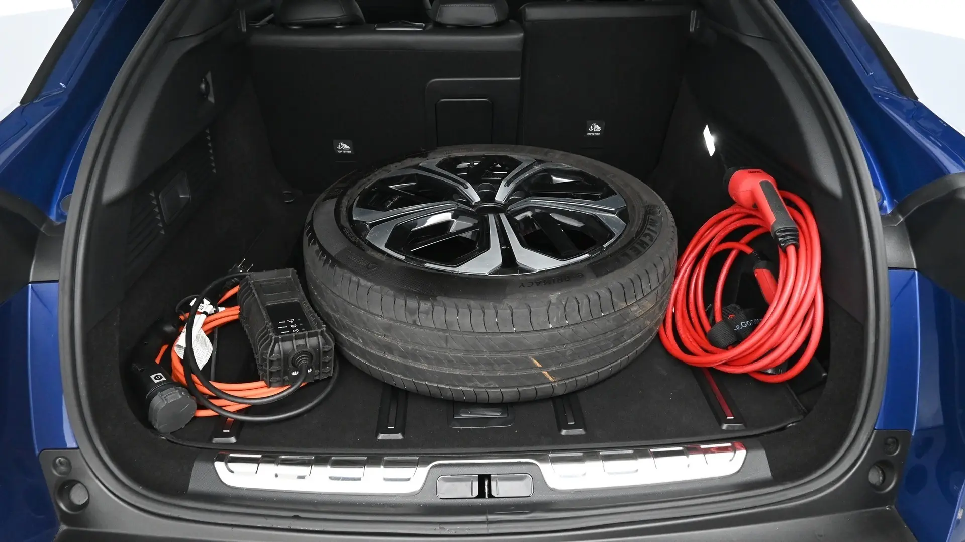 Car Image - 7auz4mGEqwP31sboCBlBDc
