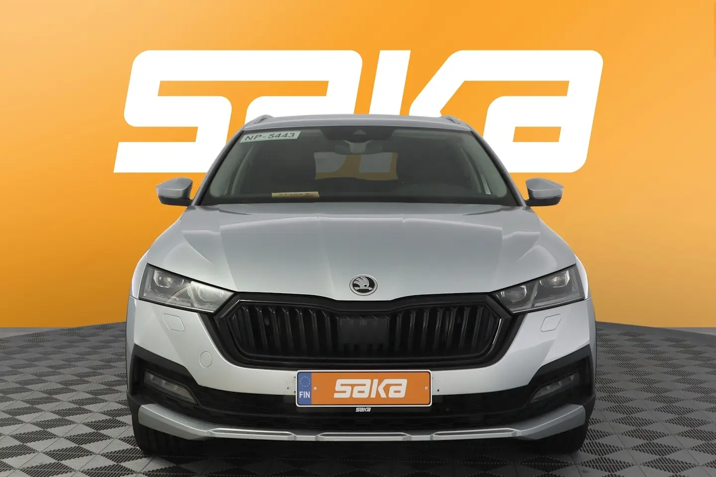 Car Image - 2EfkNSnuqorMw3kbl50LBk