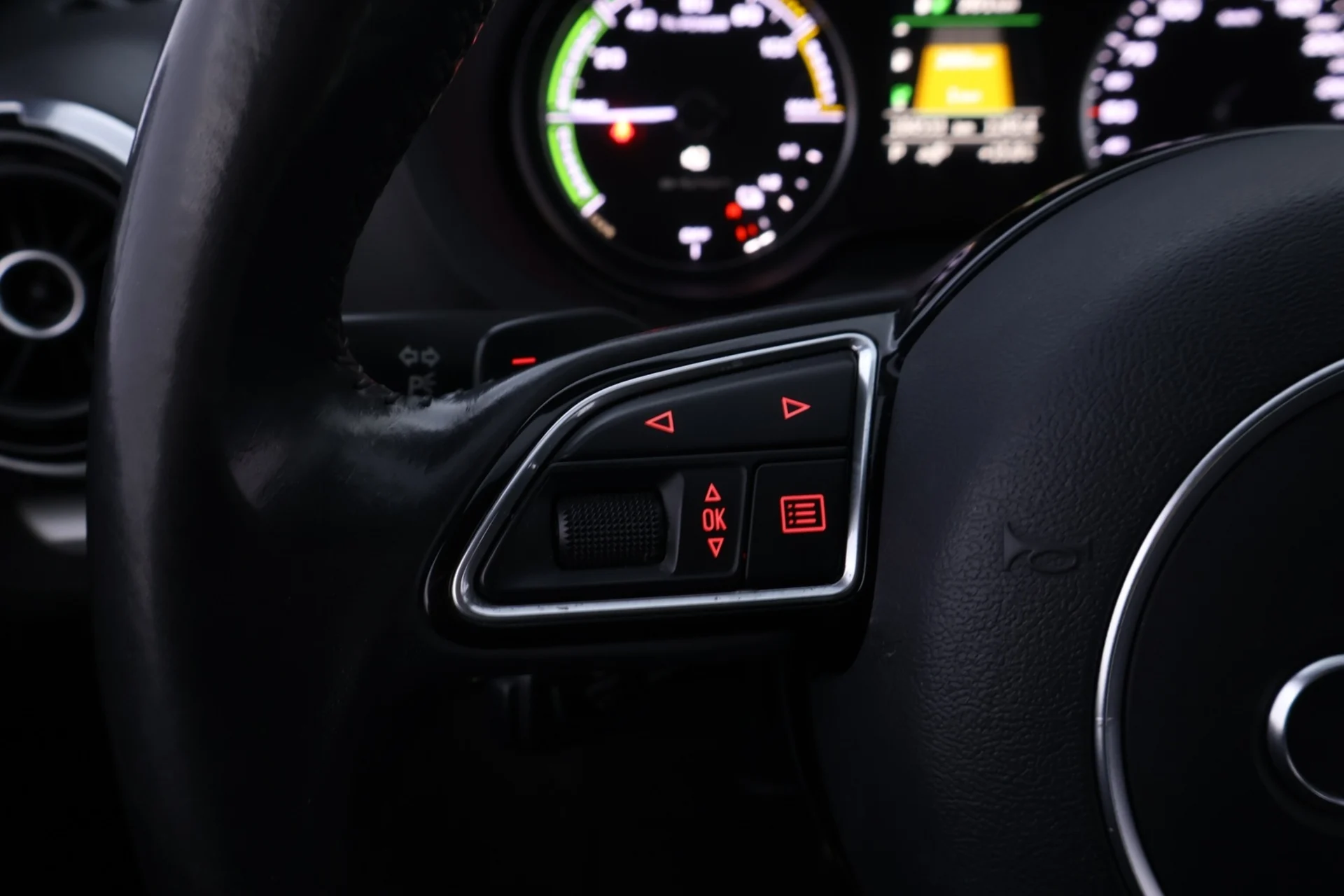 Car Image - 6jXDHOdEFJfKyHLxePbjDP