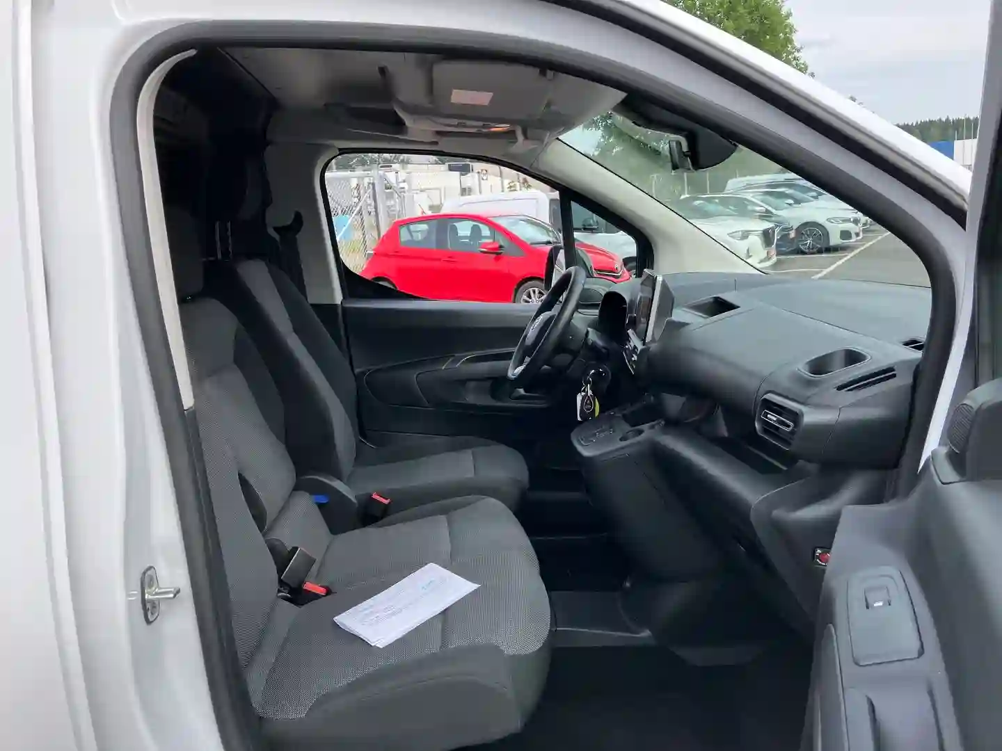 Car Image - 4vacUBNpQjJUW5o8N02KVK