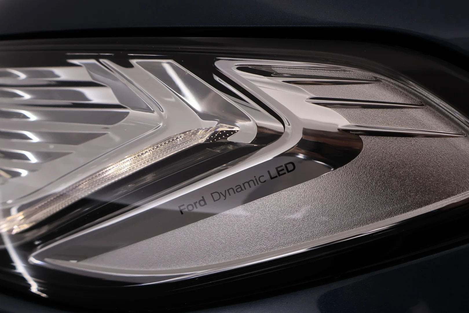 Car Image - 41xNm5eVGZkeySQj1LJCve