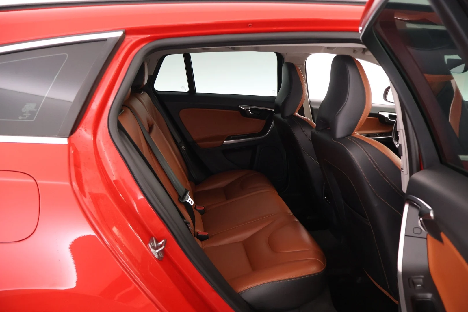 Car Image - 4B0ibEK6zUgpGE2vWxBa2G