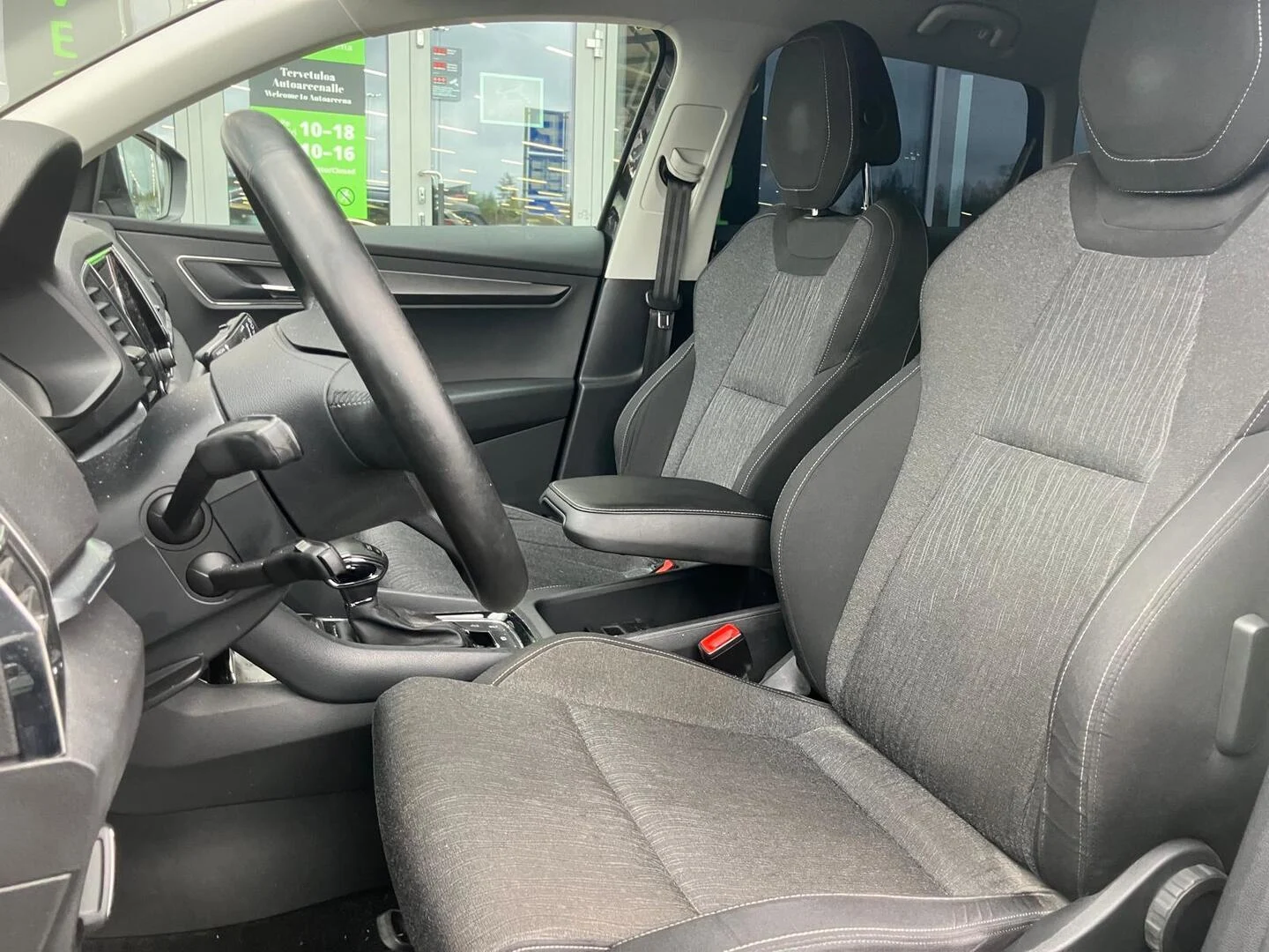 Car Image - 4fVA6CMjUAcXukUueOYxiB