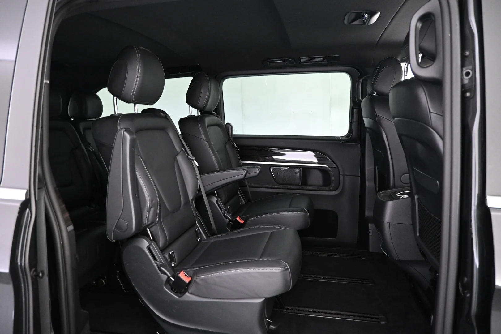 Car Image - 6LTBMJMbEvCBAZxyZuibWL