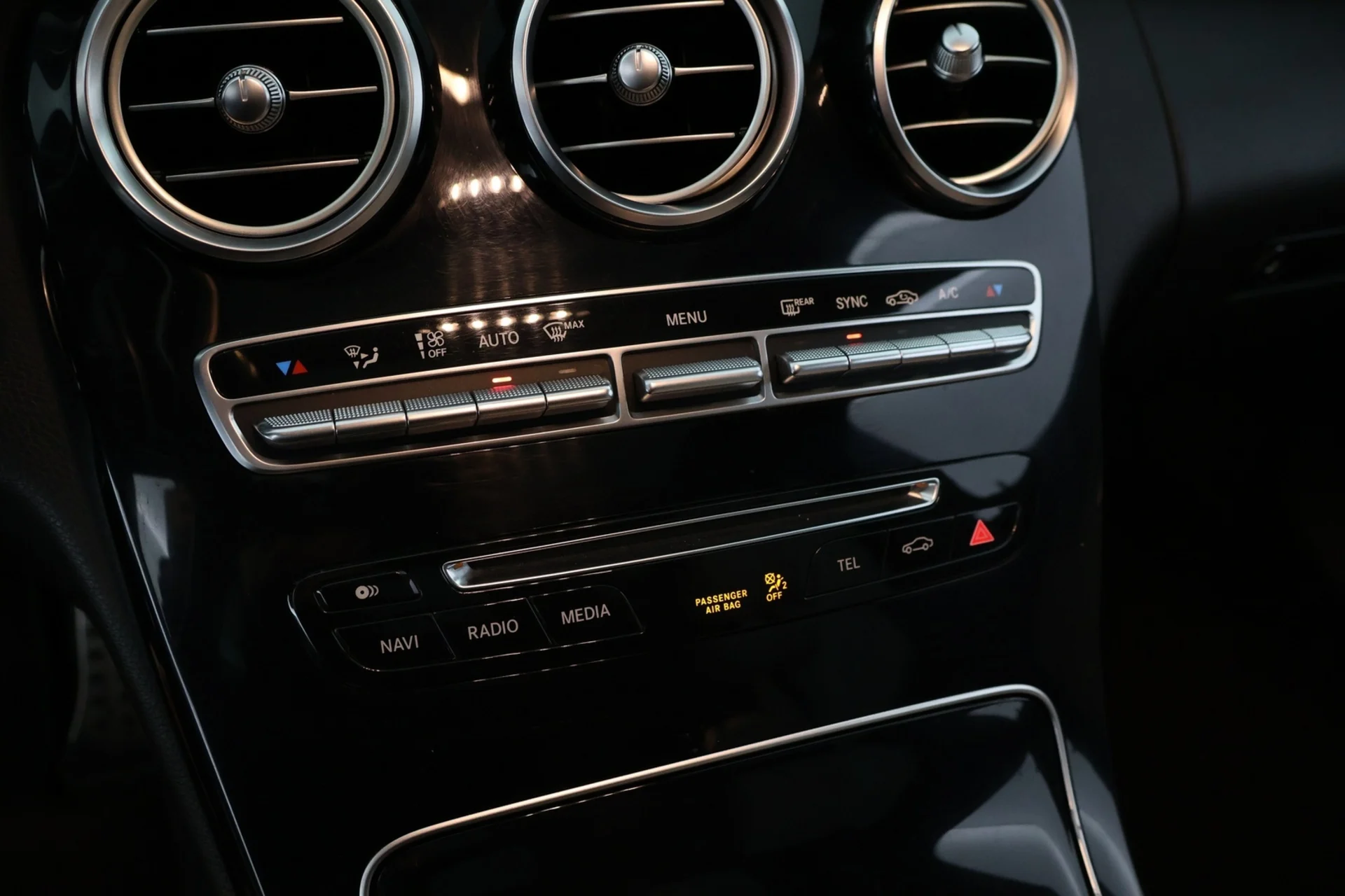 Car Image - 2nfyo82dJrq9ys1f7YATVp