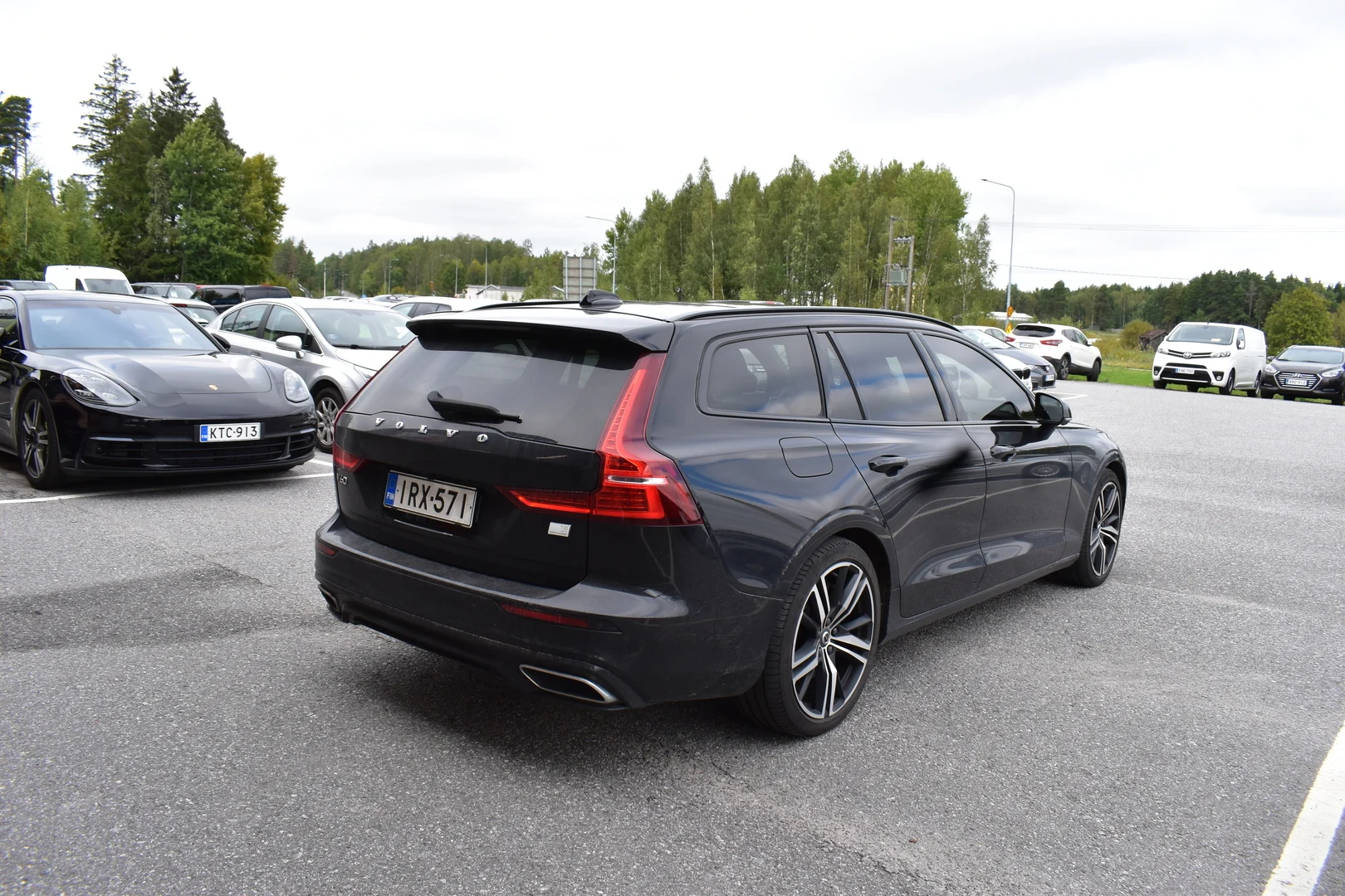 Car Image - 1POR9dBNkzv1jCWkgYZ0Op