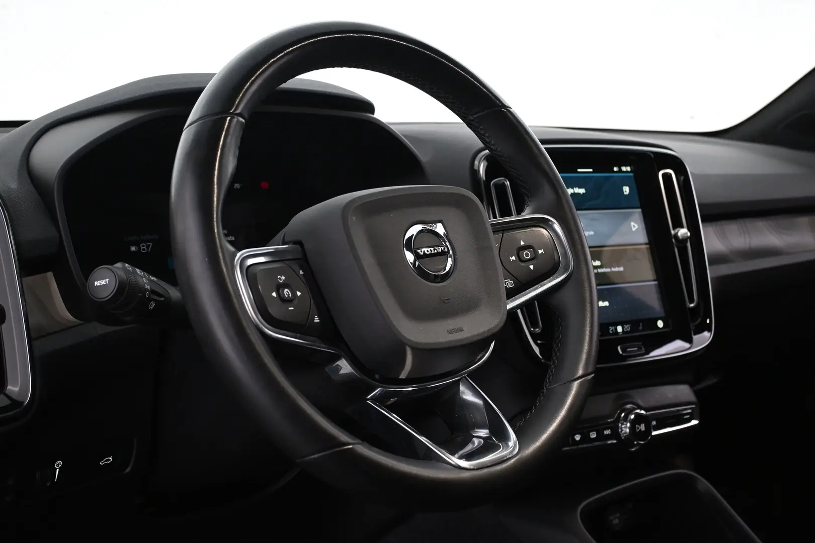Car Image - TQIPaJtqNeWO7sPXFBkE2