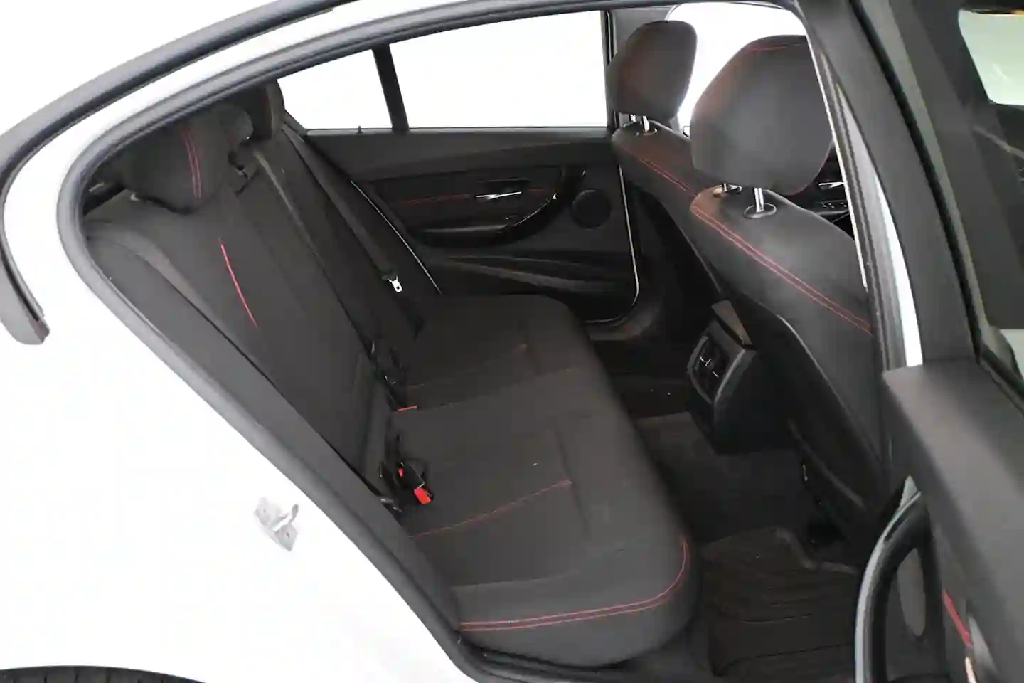 Car Image - 241RnhQ6YRAAeycYUYwqzj