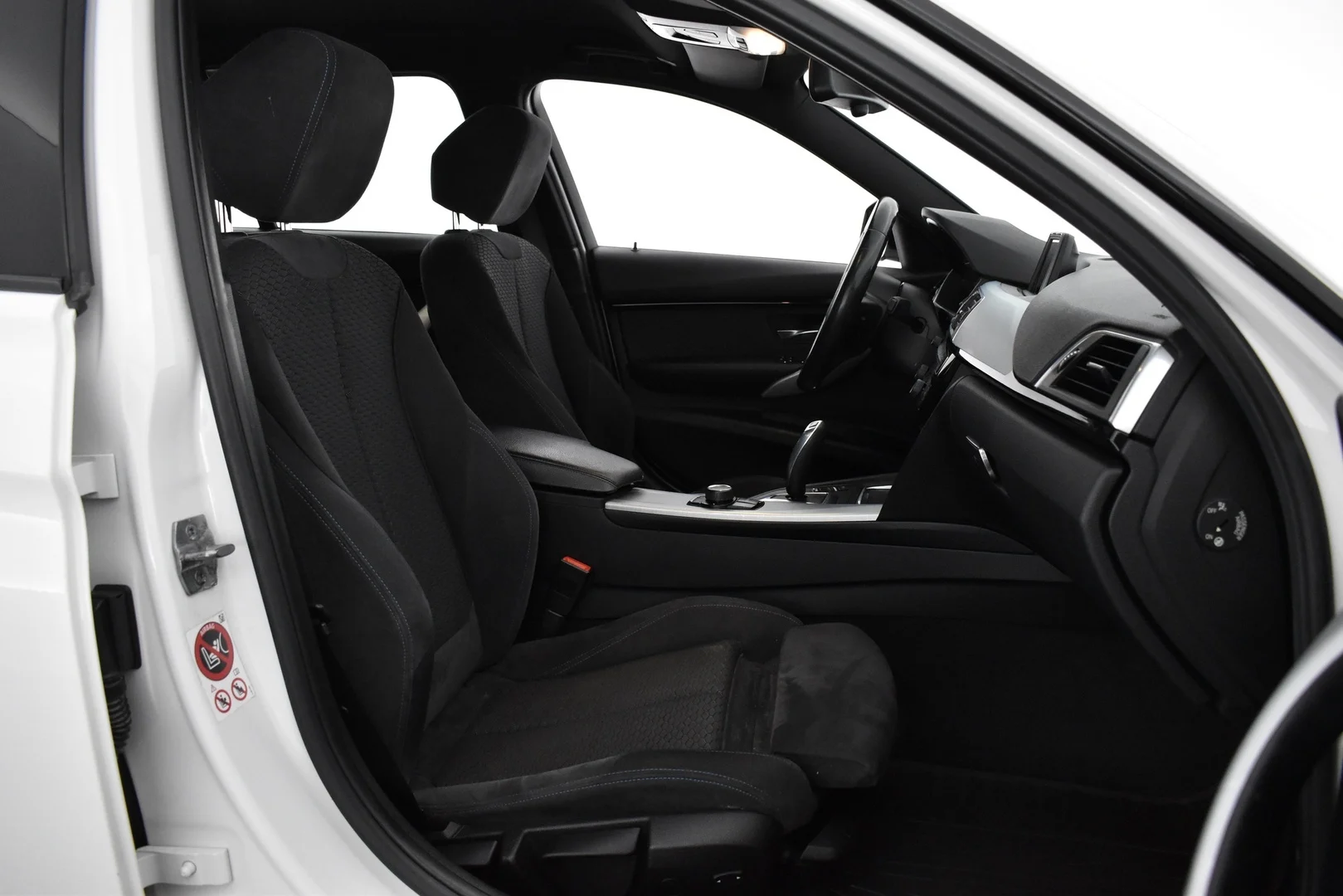 Car Image - 4flkO6qGcekHwTrVdpV00W