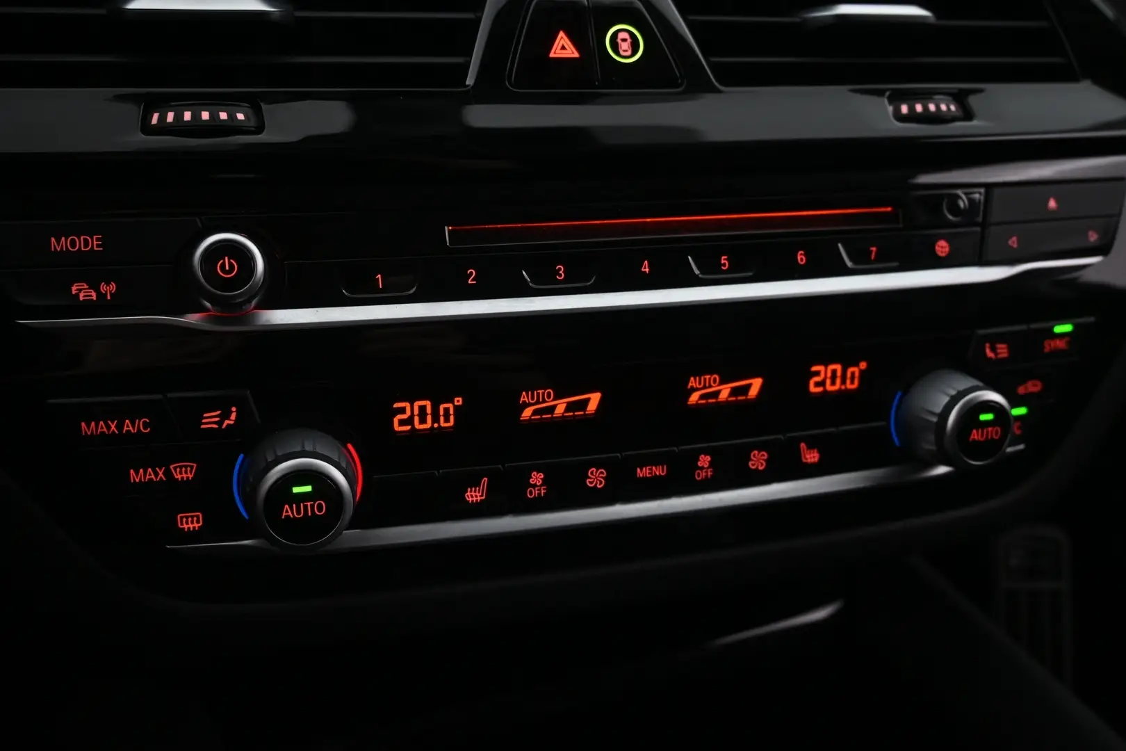 Car Image - 9RPNEC32VBFpnnaS7VdfA