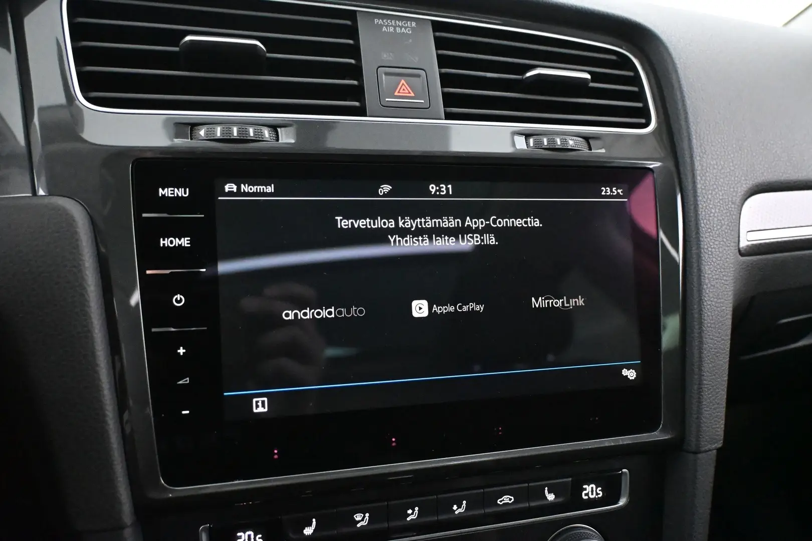 Car Image - 2Ci1aFuzDrb0JZcwJqEgKF