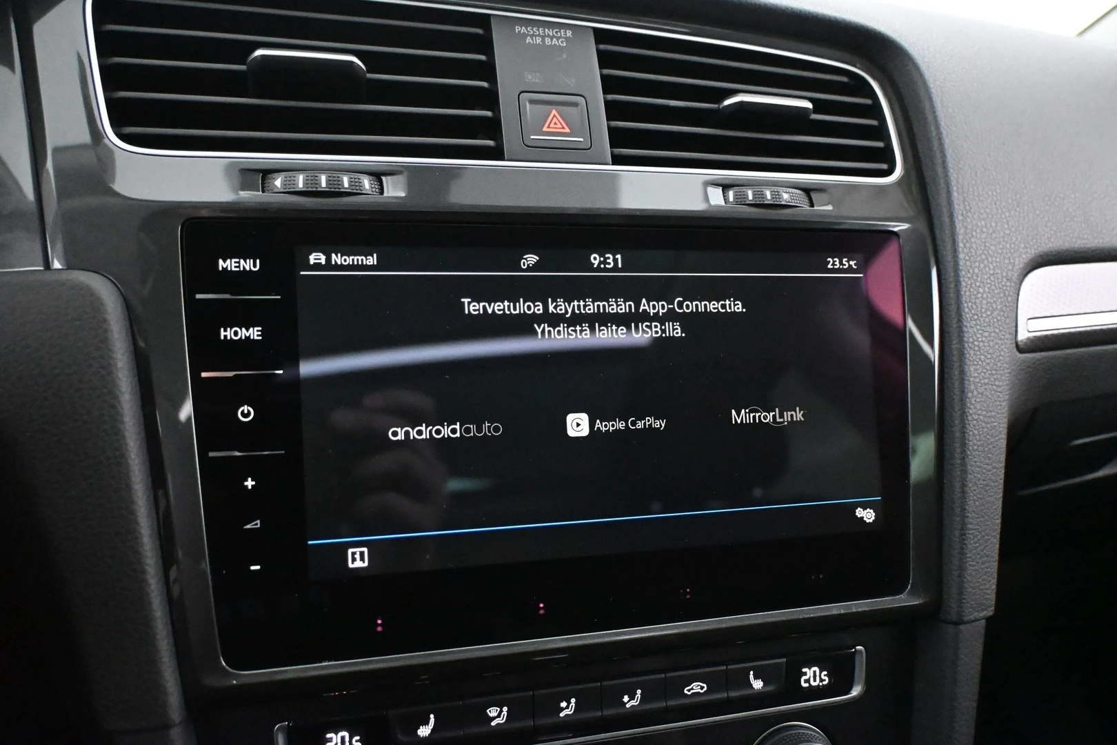 Car Image - 2Ci1aFuzDrb0JZcwJqEgKF