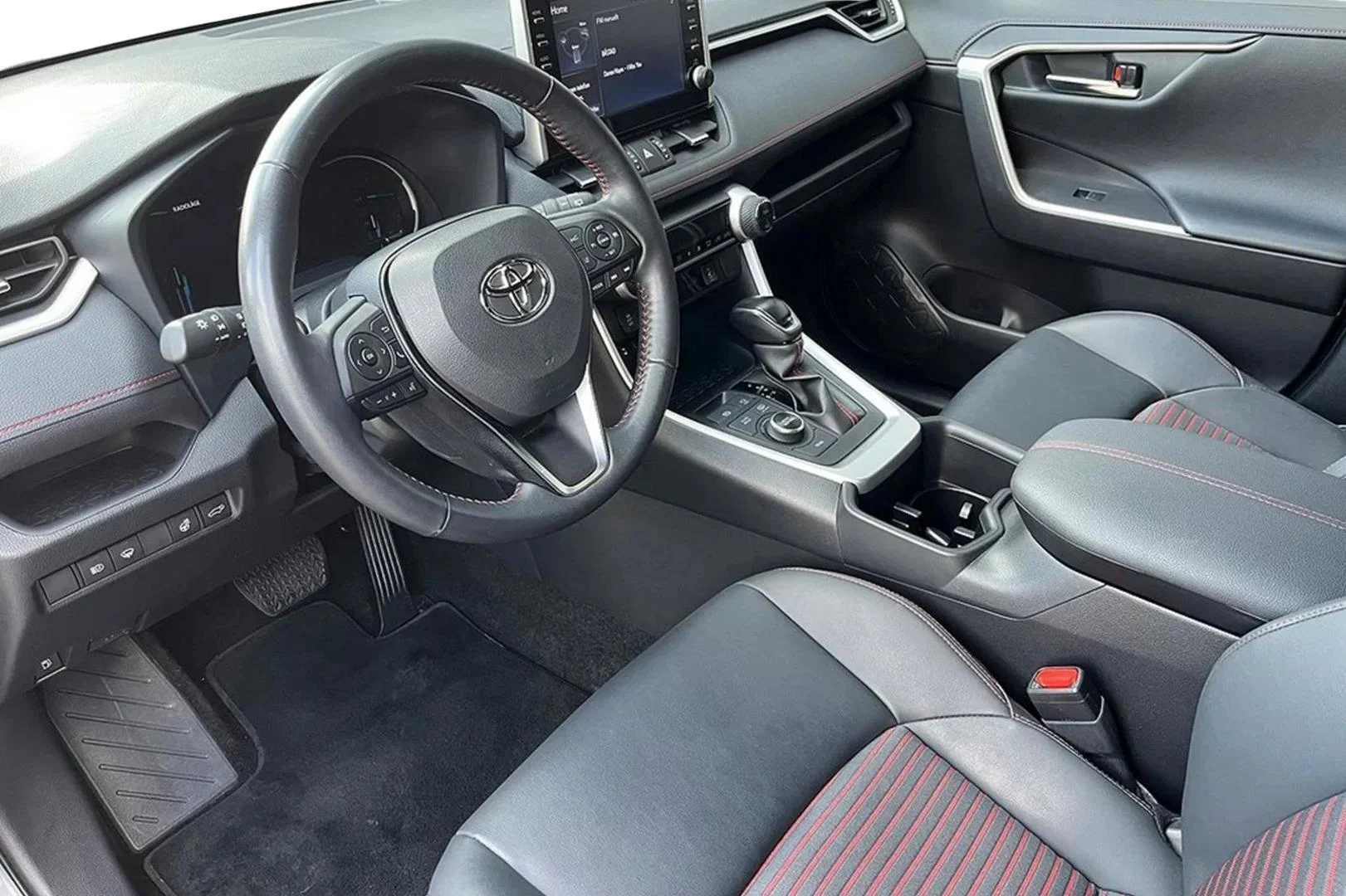 Car Image - 4IDYDYZvPomAxyh0v4qIiu
