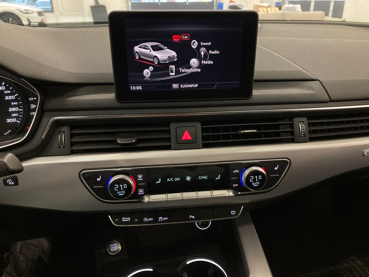 Car Image - 2TaBs2flQp5D1KOgpmeqDE