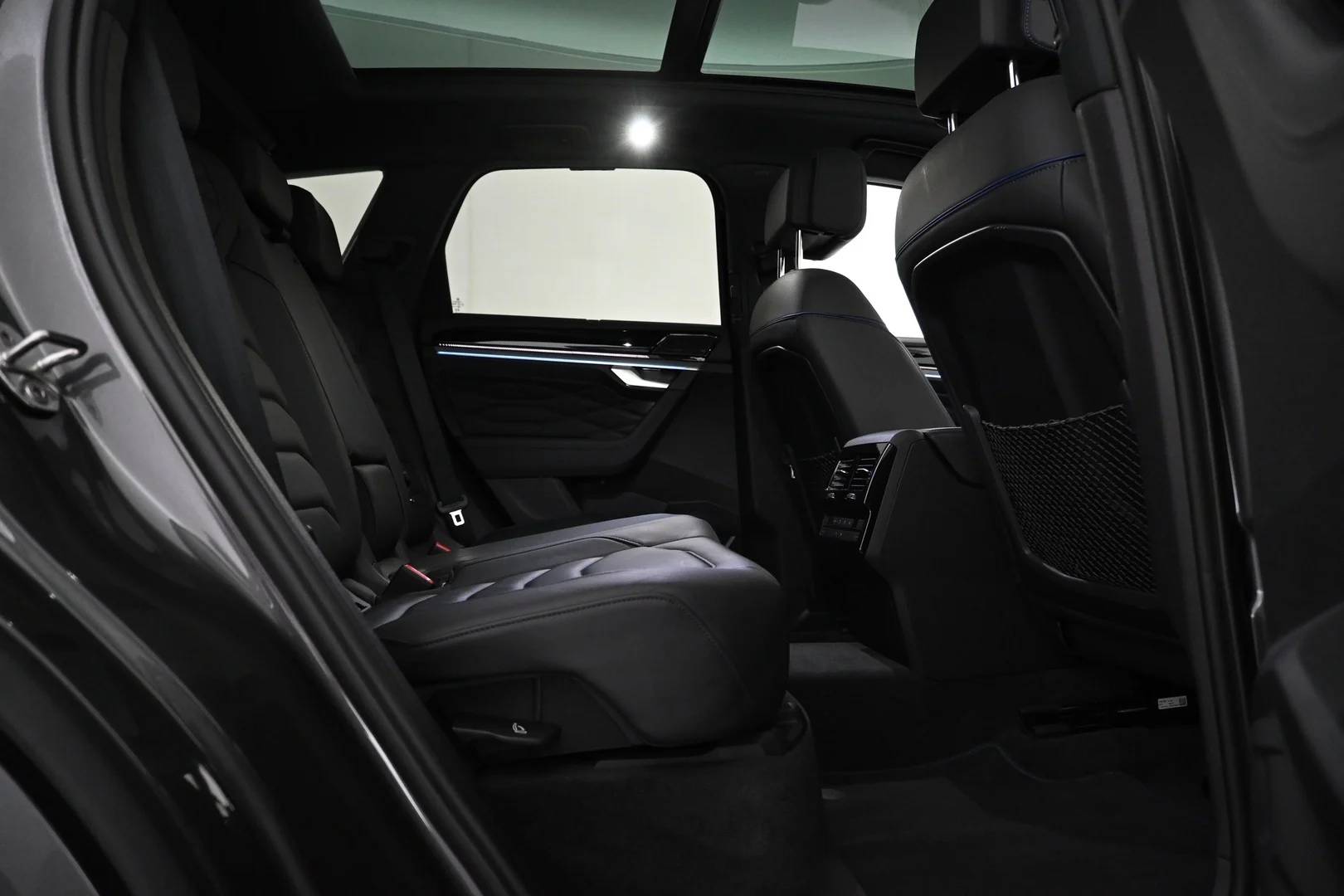 Car Image - 1ekN5JXrq9NzDKDStVcq8b