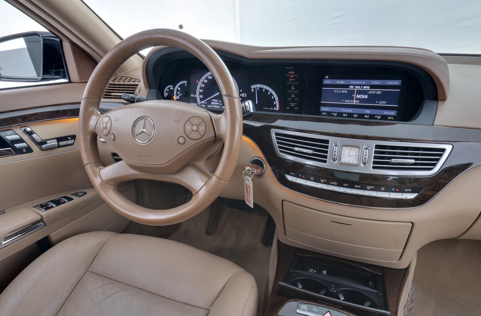Car Image - 2enNdM60GVzKcCiQBbskgi