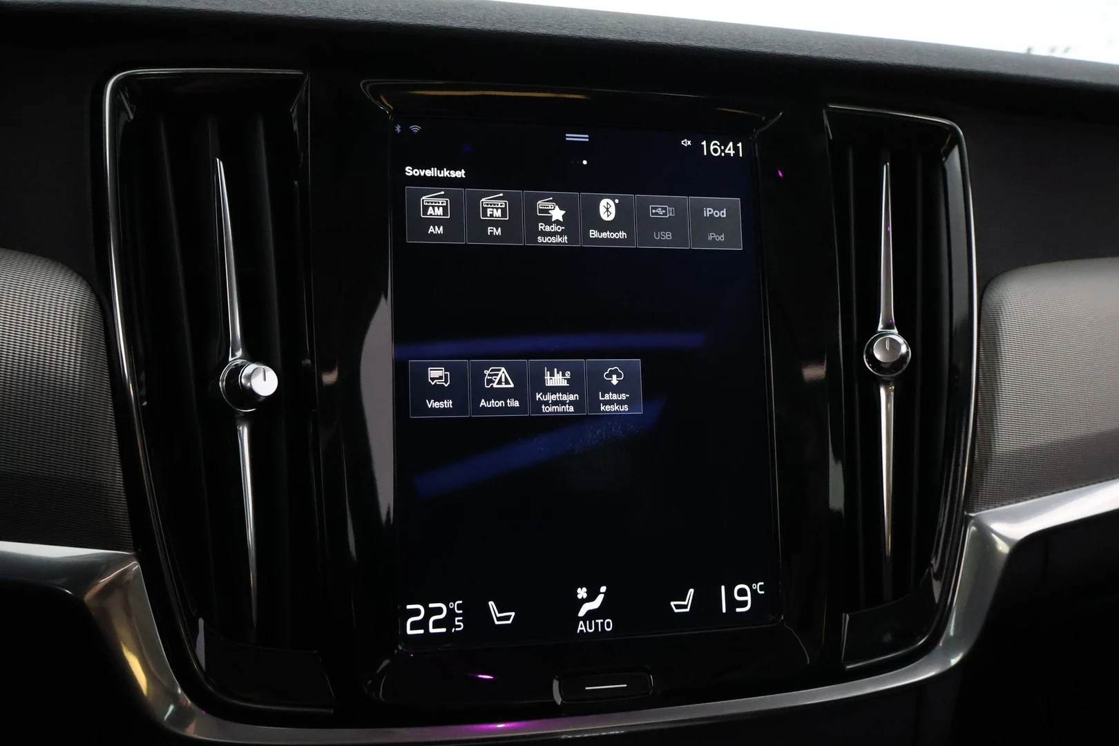 Car Image - 5Qv01DtLbuCGJ66LSfrFBa