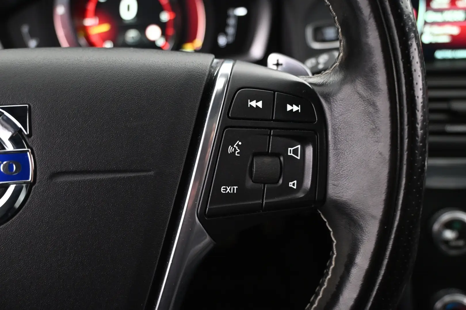 Car Image - 2QxTmYxoFYdNFetN5ly5uS