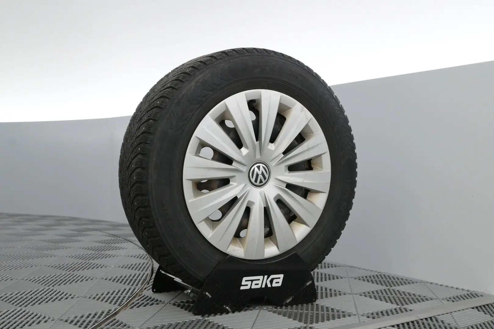 Car Image - 4lvWSzffC6HlW5YYu5w2St