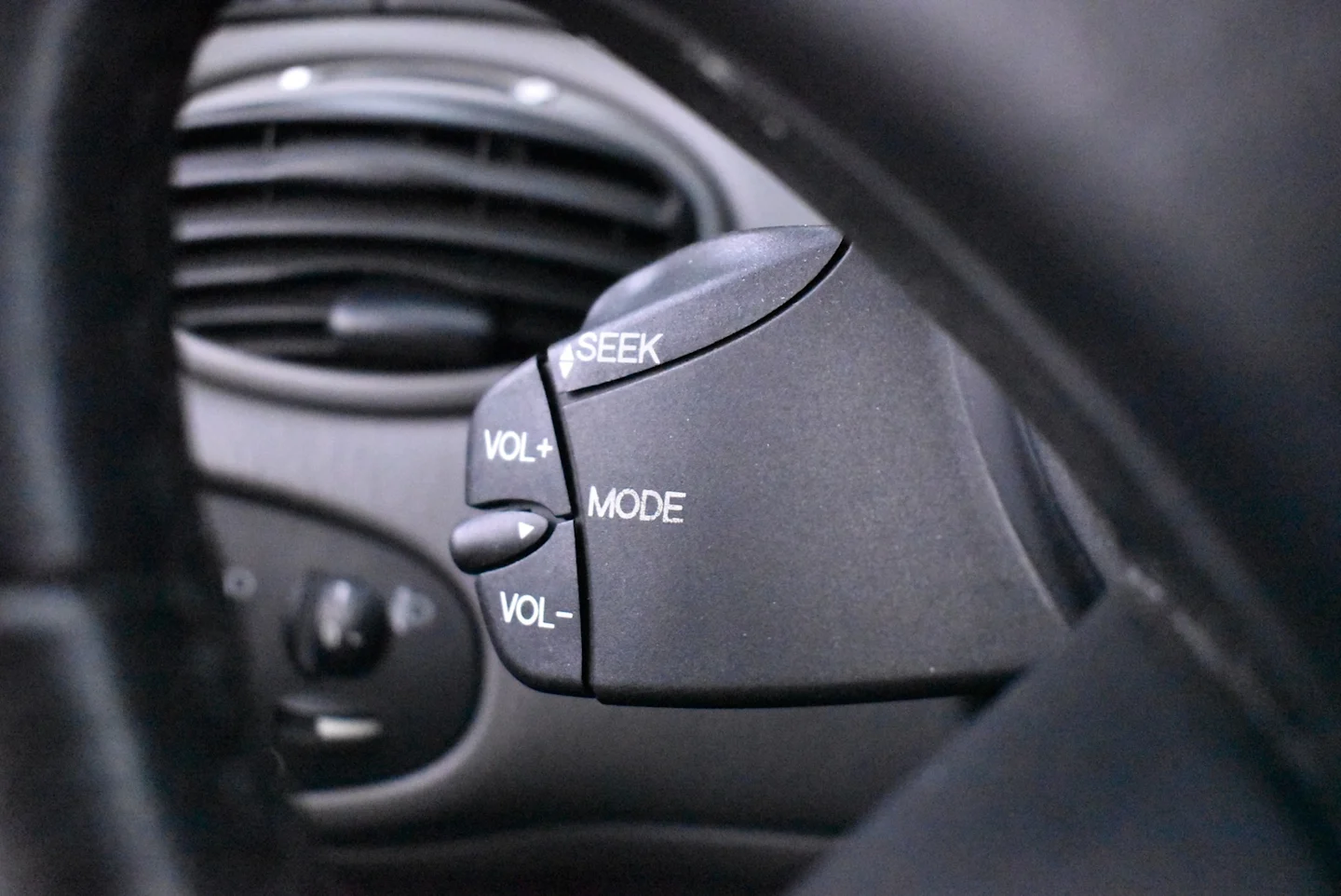 Car Image - 6zGLvcOXli6uhDNhY301jg